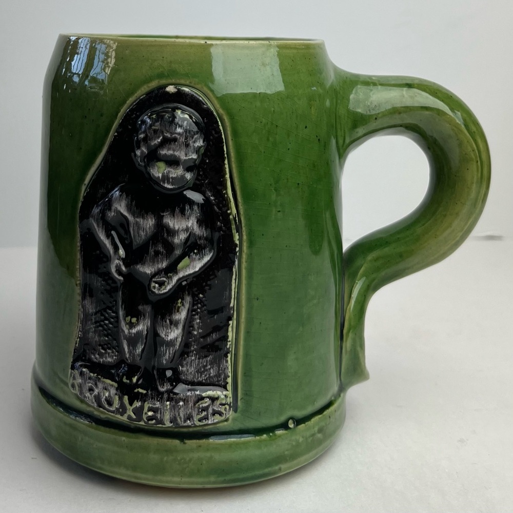 Vintage Peeing Boy Of Brussels Manneken Pis Bruxelles Mug Coffee Cup Pottery